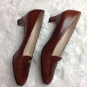 Salvatore Ferragamo Pumps Narrow